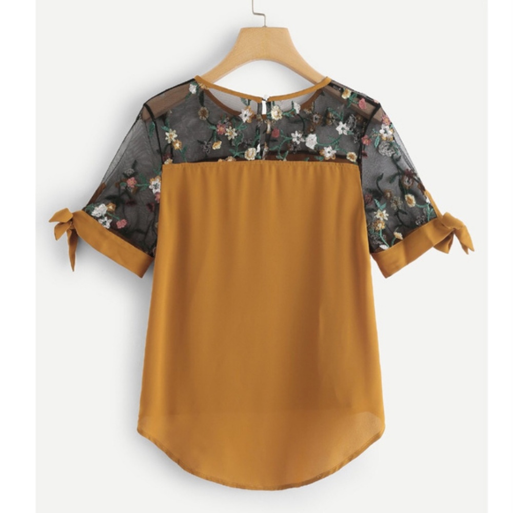 NWOT!Aluna Levi}SzL SheerMesh PanelEmbroidered Top - Picture 2 of 2